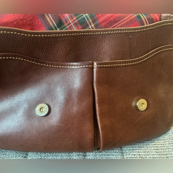 Dooney & Bourke Brown Leather Bag with Cream Shearling plaid lining - Picture 8 of 9